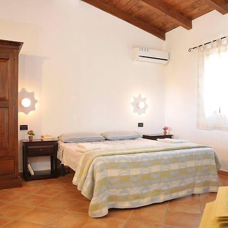 Agriturismo Didone Dorgali Rum bild